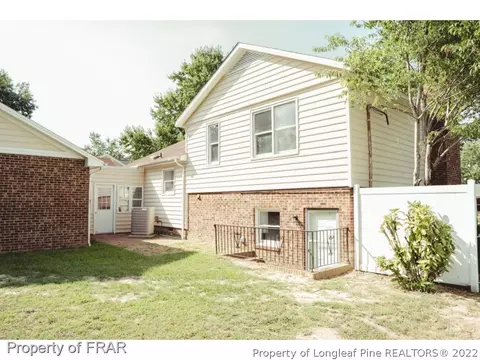 103 Rose Cir, Dunn, NC 28334 photo 8