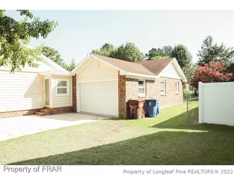 103 Rose Cir, Dunn, NC 28334 photo 5