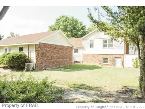 103 Rose Cir, Dunn, NC 28334 photo 7