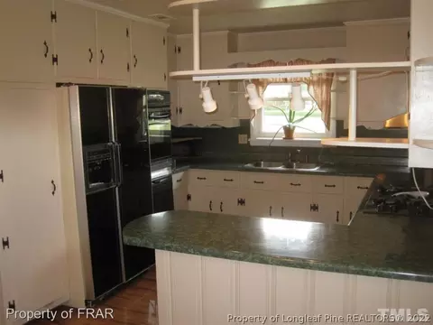1125 Friendly Rd, Dunn, NC 28334 photo 3