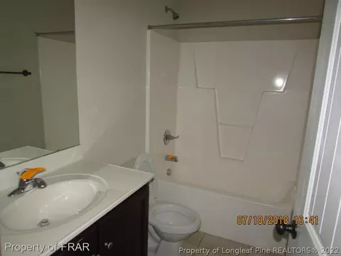 74 Jaylin Oaks Dr, Spring Lake, NC 28390 photo 10