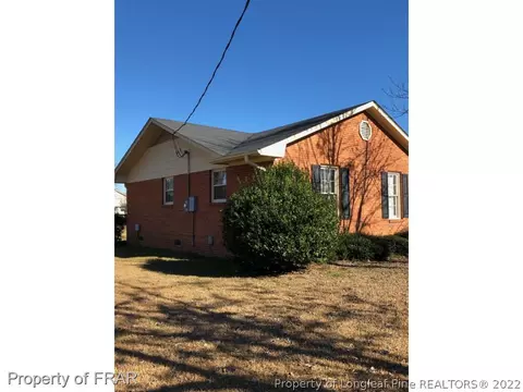 100 Rose Cir, Dunn, NC 28334 photo 4