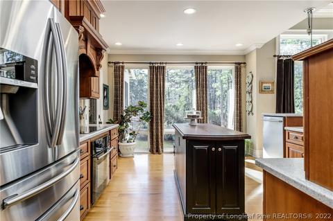 135 Lakeside Ct, Pinehurst, NC 28374 photo 6