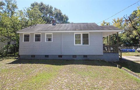 512 E 6th Ave, Raeford, NC 28376 photo 1