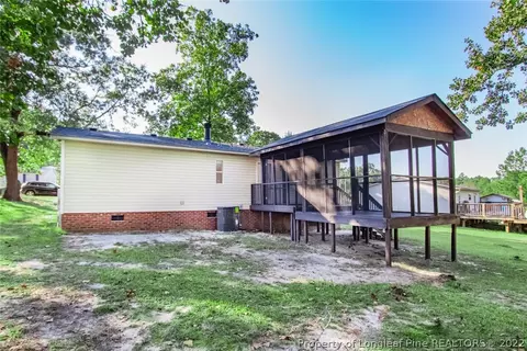 61 E Tryon Ct, Spring Lake, NC 28390 photo 3