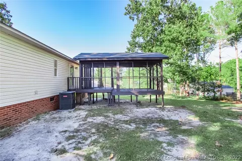 61 E Tryon Ct, Spring Lake, NC 28390 photo 2