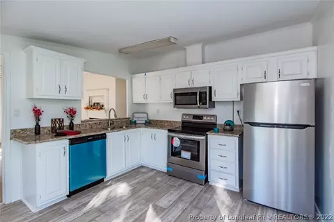 61 E Tryon Ct, Spring Lake, NC 28390 photo 9