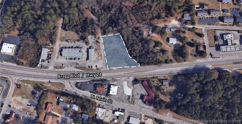 206 Ziglar Cir, Spring Lake, NC 28390