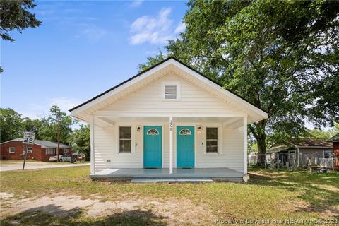 208 Scarborough St #A-B, Spring Lake, NC 28390