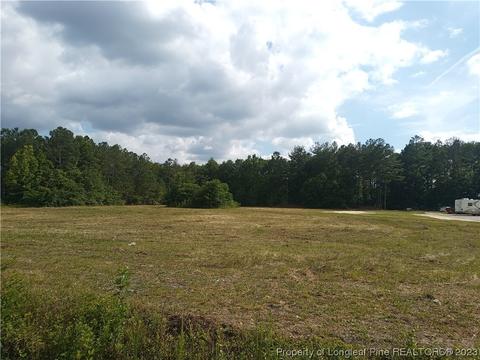 E 4th Avenue, Red Springs, NC 28377