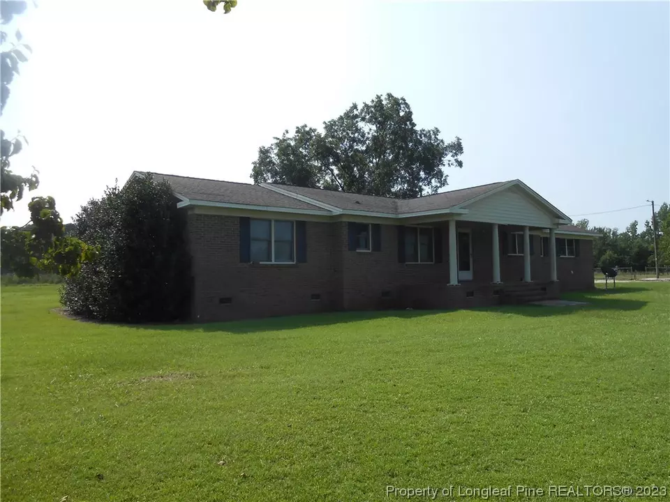 4017 Wire Grass Rd, Orrum, NC 28369 11 Photos Movoto