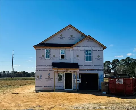 73 Mary Raymond St, Dunn, NC 28334