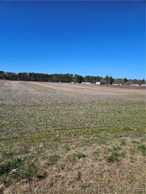 Mcgirt Road, Maxton, NC 28364