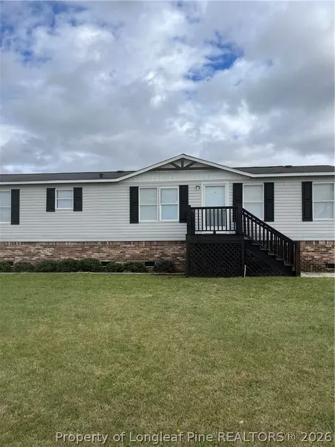 152 Three Bridges Rd, Pembroke, NC 28372
