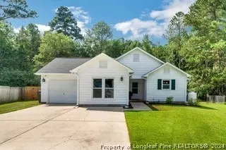 4108 Trelawney Ct, Hope Mills, NC 28348