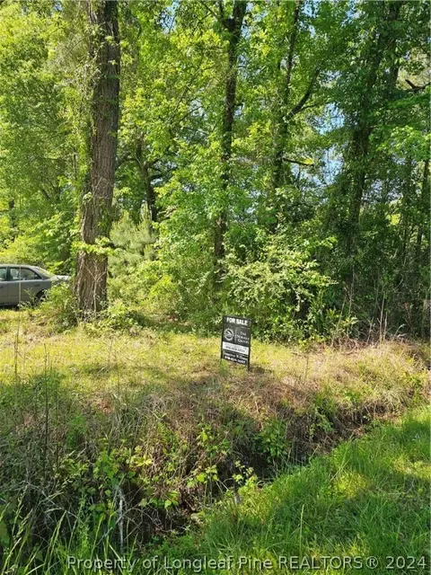 Lucas Avenue, Rocky Point, NC 28457