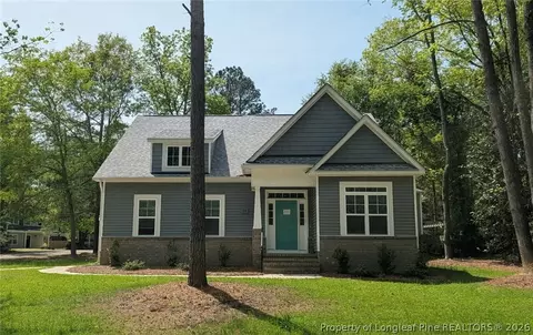 816 Red Hawk Pl, Vass, NC 28394