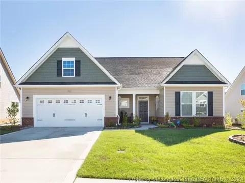 196 Brentmoor Dr, Raeford, NC 28376
