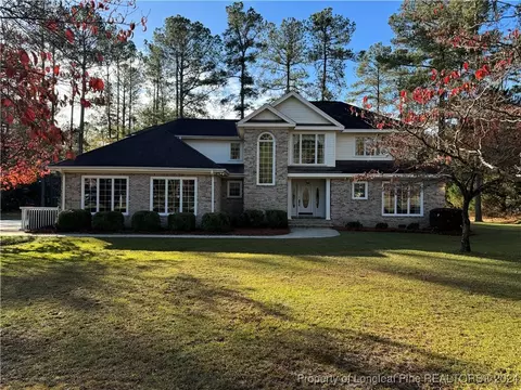 908 E Prospect Ave, Raeford, NC 28376
