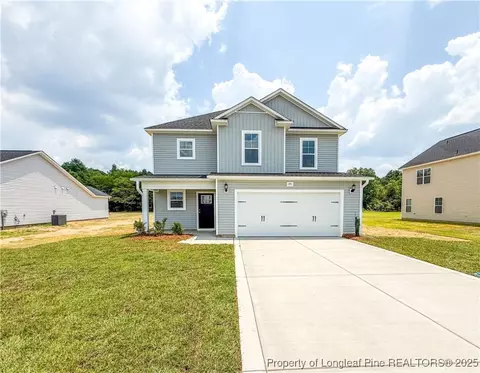 191 Guard Ln, Parkton, NC 28371