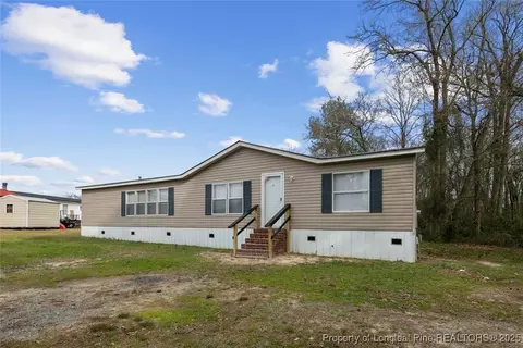 109 Plateau Ln, Parkton, NC 28371