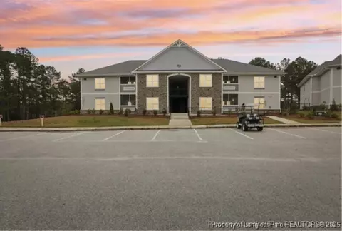 220 Gallery Dr #303, Spring Lake, NC 28390