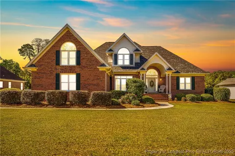 1110 Oakridge Blvd, Lumberton, NC 28358