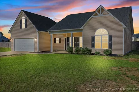 254 Blackhawk Ln, Raeford, NC 28376