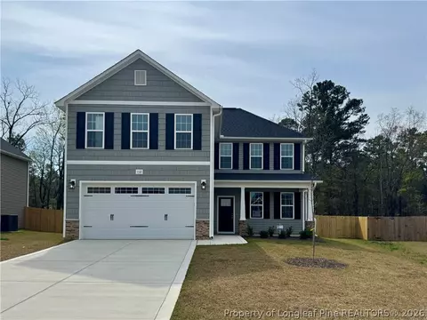 112 Ironbark Dr, Raeford, NC 28376