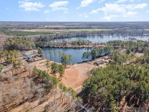 7874 Jill St, Linden, NC 28356