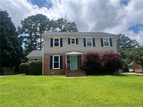 2707 Bennington Rd, Fayetteville, NC 28303