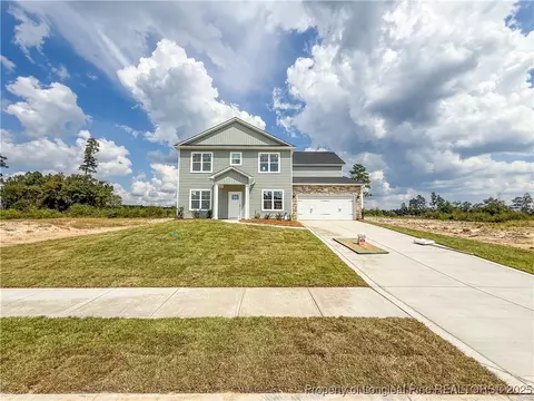 574 Ashley Heights Dr, Aberdeen, NC 28315