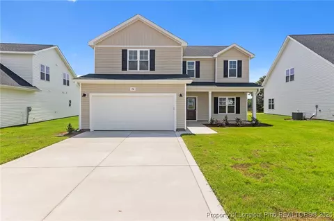 176 Peeler Cir, Raeford, NC 28376