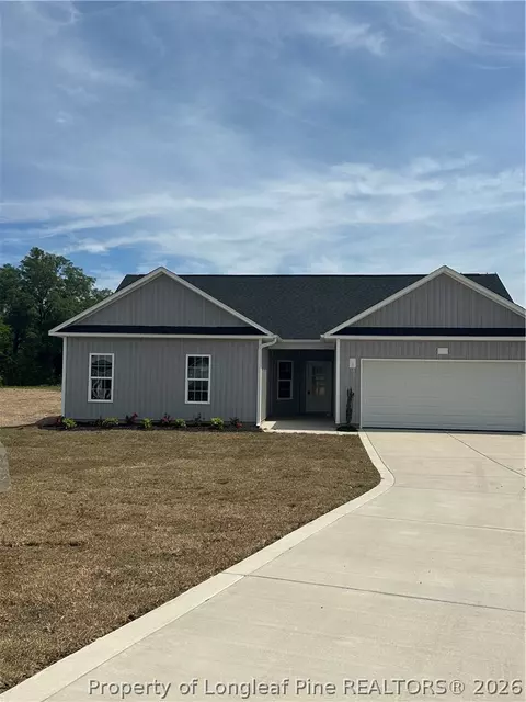 26 Chariot Cir, Lumber Bridge, NC 28357
