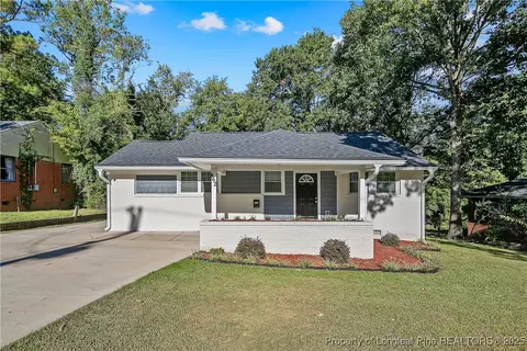 462 Mcbain Dr, Fayetteville, NC 28305