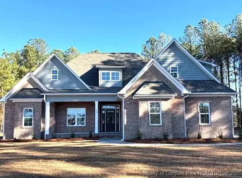 509 Autumn Leaf Ct, Lumberton, NC 28358