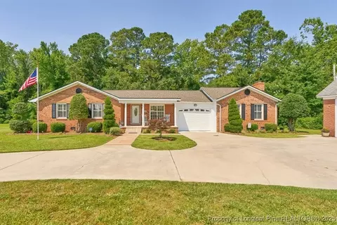 2483 W Carthage Rd, Lumberton, NC 28360