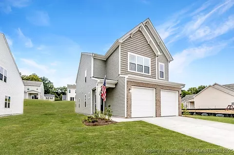 75 Furley St, Sanford, NC 27330