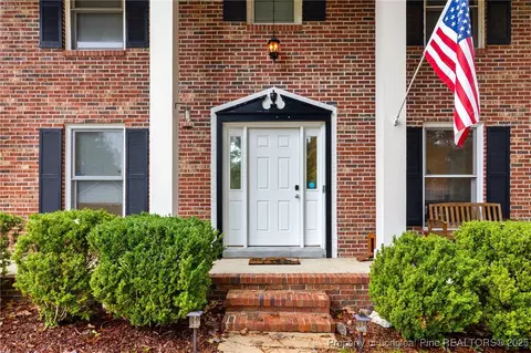7102 Evanston St, Fayetteville, NC 28314