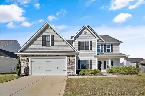 324 Lyman Dr, Fayetteville, NC 28312