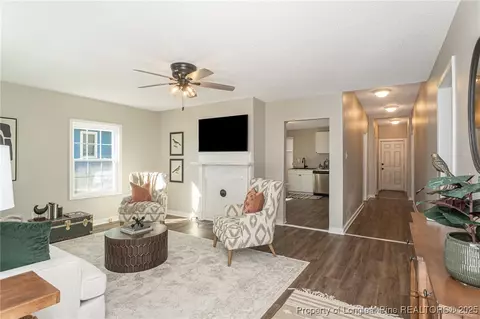 102 N 17th St, Erwin, NC 28339 photo 2