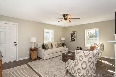 102 N 17th St, Erwin, NC 28339 photo 4