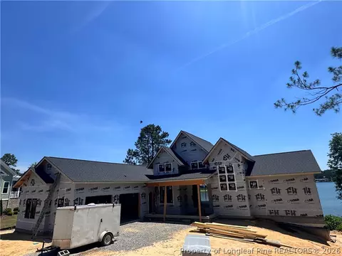 Exterior - 9 Lake Side Ct, Pinehurst, NC 28374 photo 2 of 8