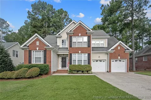 399 Falling Water Rd, Spring Lake, NC 28390