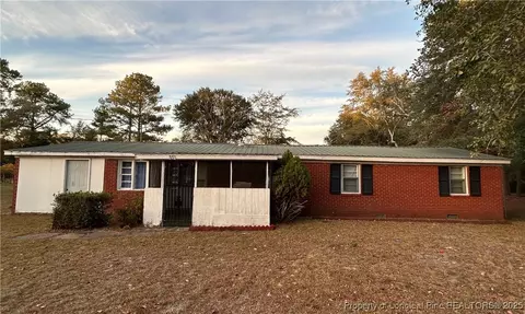 433 Cumberland Ave, Raeford, NC 28376