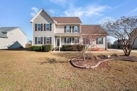 185 Sunflower St, Raeford, NC 28376
