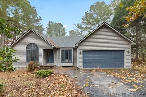 2 Sandhills Pl, Pinehurst, NC 28374