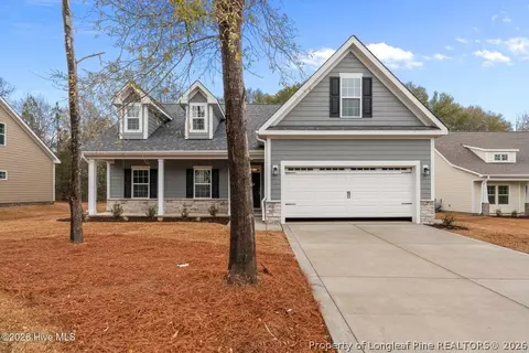 225 Telluride Ct, Aberdeen, NC 28315