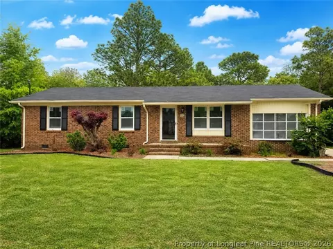 3235 Glenmore Dr, Hope Mills, NC 28348