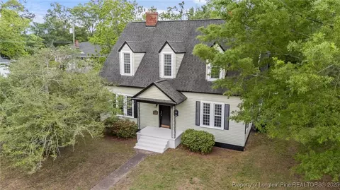 301 W Central St, Maxton, NC 28364